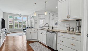 1984 Clovercroft Rd NW, Acworth, GA 30101