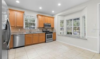 215 OCEANIA Ct, Apollo Beach, FL 33572