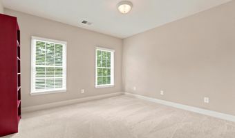 19704 STANFORD HALL Pl, Ashburn, VA 20147