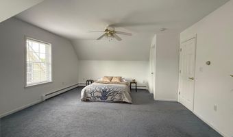 18 Ohandley Dr, Amenia, NY 12501
