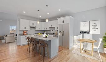 32 Gypsum Ln 30, Chester, NH 03036