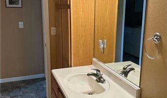 909 Oak St, Alexandria, MN 56308