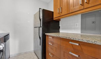 1931 N CLEVELAND St 601, Arlington, VA 22201
