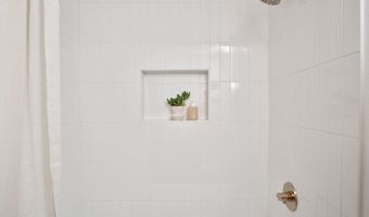 15565 SW BRISTOL Ln, Beaverton, OR 97007