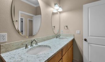 2612 NW Lemhi Pass Dr, Bend, OR 97703