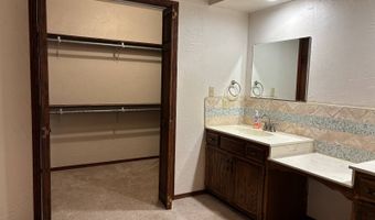 1714 Windsor Cv, Alva, OK 73717