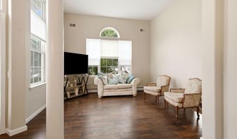 9 Forest Lake Ct, Barnegat, NJ 08005
