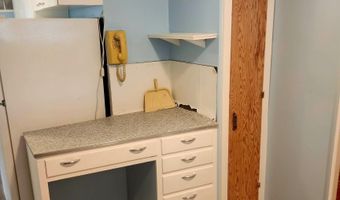 917 NW 3rd St, Abilene, KS 67410