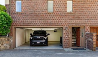 3976 Post Rd, Warwick, RI 02886
