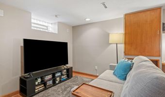 3732 Quebec Ave S, St. Louis Park, MN 55426
