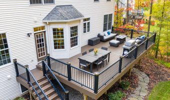 6289 Scarborough Dr SE, Ada, MI 49301