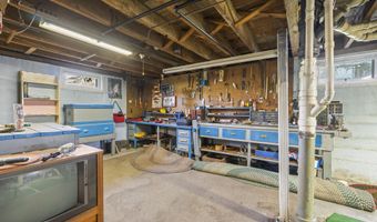 31 Monroe St, Augusta, ME 04330