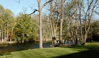 6800 Thornapple River Dr SE, Alto, MI 49302