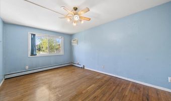 200 Merrick Rd Q, Amityville, NY 11701