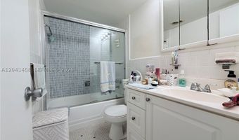 1120 102nd St 21, Bay Harbor Islands, FL 33154