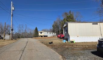 15 Spruce Pine Ln, Bassett, VA 24055