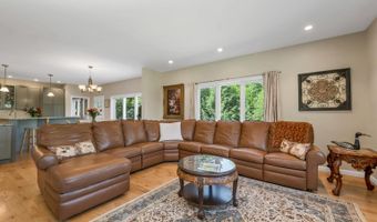 76 Curries Way, Brookfield, NH 03872