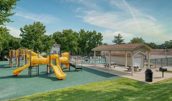 837 Wendevy Ct, Ballwin, MO 63011