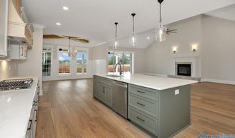 20859 Lakewood Dr, Athens, AL 35611