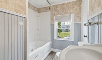 1739 Pierce St, Aliquippa, PA 15001