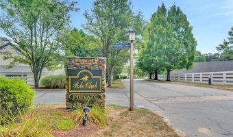 19 Vanderbilt Dr, Narragansett, RI 02882