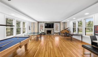 35 River Run, East Greenwich, RI 02818