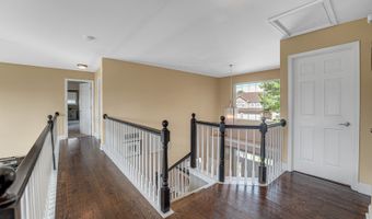 2316 Loop Rd, Algonquin, IL 60102