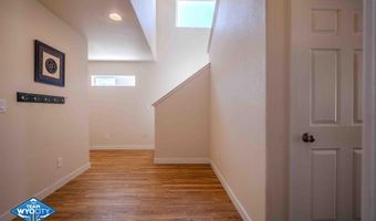 6866 Umpqua River Rd, Casper, WY 82604