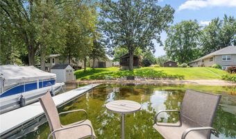 546 Lakeshore Cir, Annandale, MN 55302
