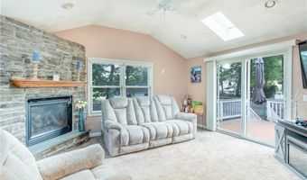 6 Jacksonia Dr, North Providence, RI 02911