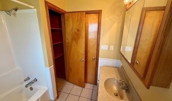 1410 Williams St, Angola, IN 46703