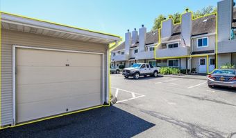 136 Pembroke Rd 6-50, Danbury, CT 06811