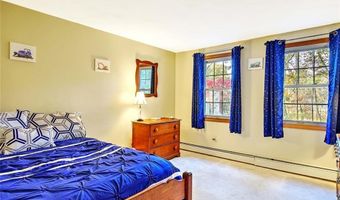55 Whisper Ln, North Kingstown, RI 02852