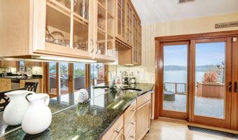 209 WINCHESTER BEACH Dr, Annapolis, MD 21409