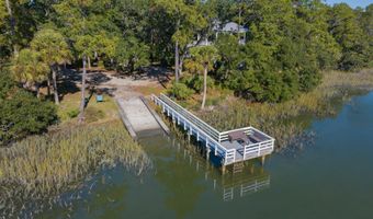 25 River Pl, Beaufort, SC 29906