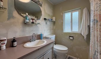 1202 IRIS St, Brookings, OR 97415