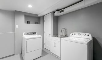 69-71 W 36TH St, Bayonne, NJ 07002