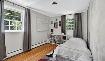 15 Lovejoy Rd, Andover, MA 01810