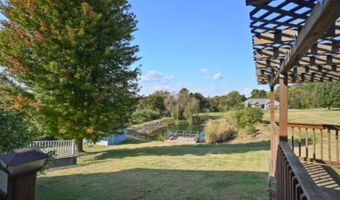 6040 Eden Dr, Aurora, IN 47001