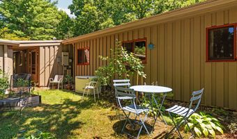 2805 Byington Blvd, Ann Arbor, MI 48105