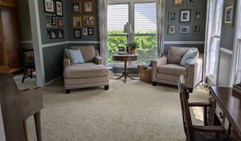 1900 Waverly Ln, Algonquin, IL 60102