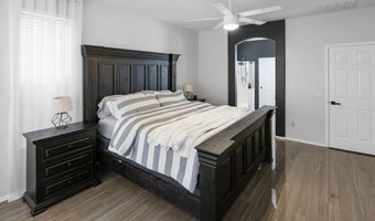 10909 W CHASE Ln, Avondale, AZ 85323