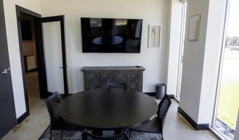 3003 W COLLEGE Ave, Appleton, WI 54914