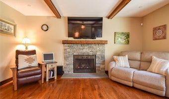 165 Lenihan Ln, East Greenwich, RI 02818