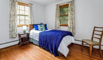 475 Hoyt St, Darien, CT 06820