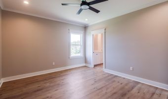 4054 Mallard St, Bay St. Louis, MS 39520