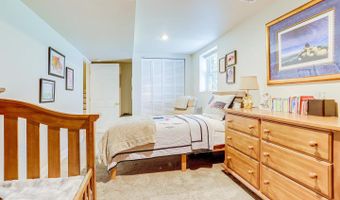 1708 N CAMERON St, Arlington, VA 22207