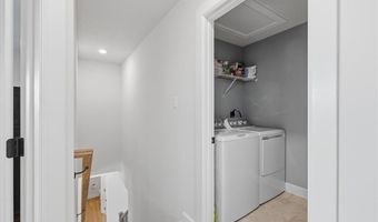300 Crest Ln, Adams Twp., PA 16046