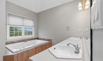9036 Audubon Dr, Adams Twp., PA 15044