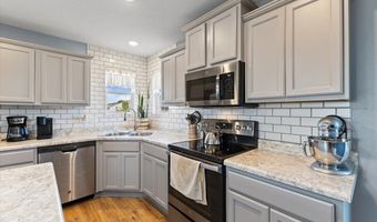707 18th St SE, Altoona, IA 50009